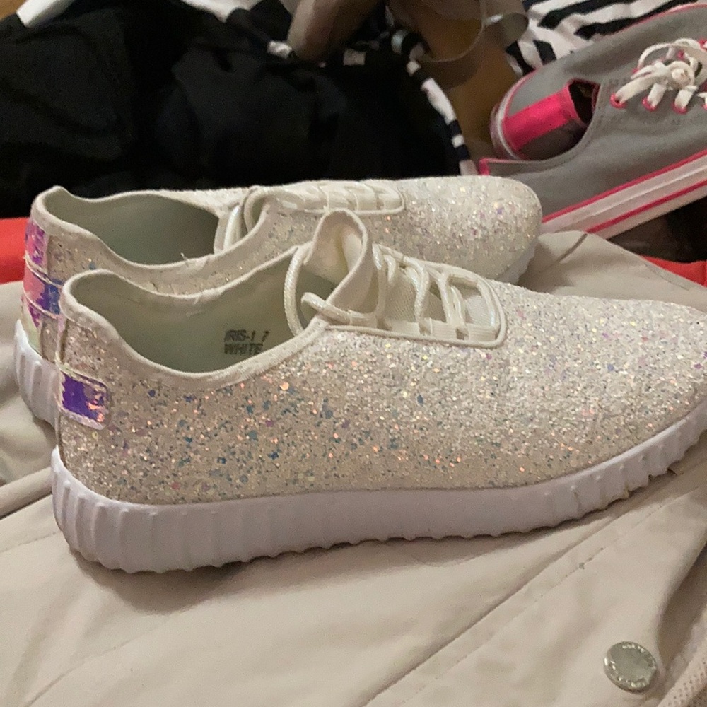 White sparkly shoes.